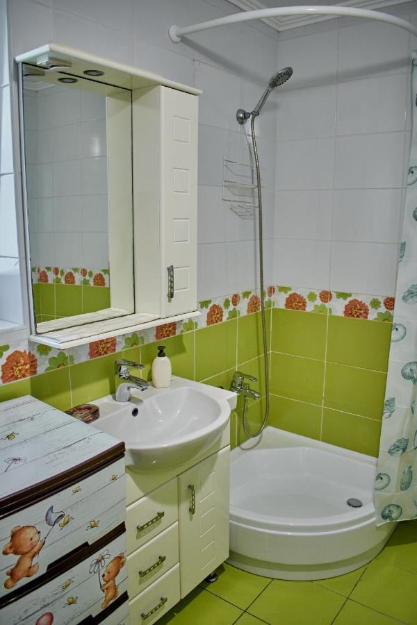 Vacation Home Lubov Kamjanez-Podilskyj Exterior foto
